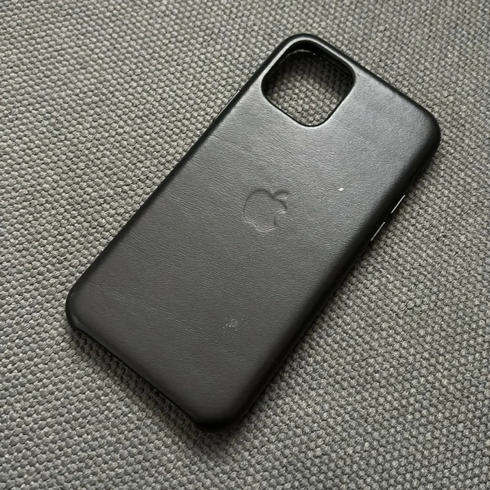 iPhone 11 Pro leather case